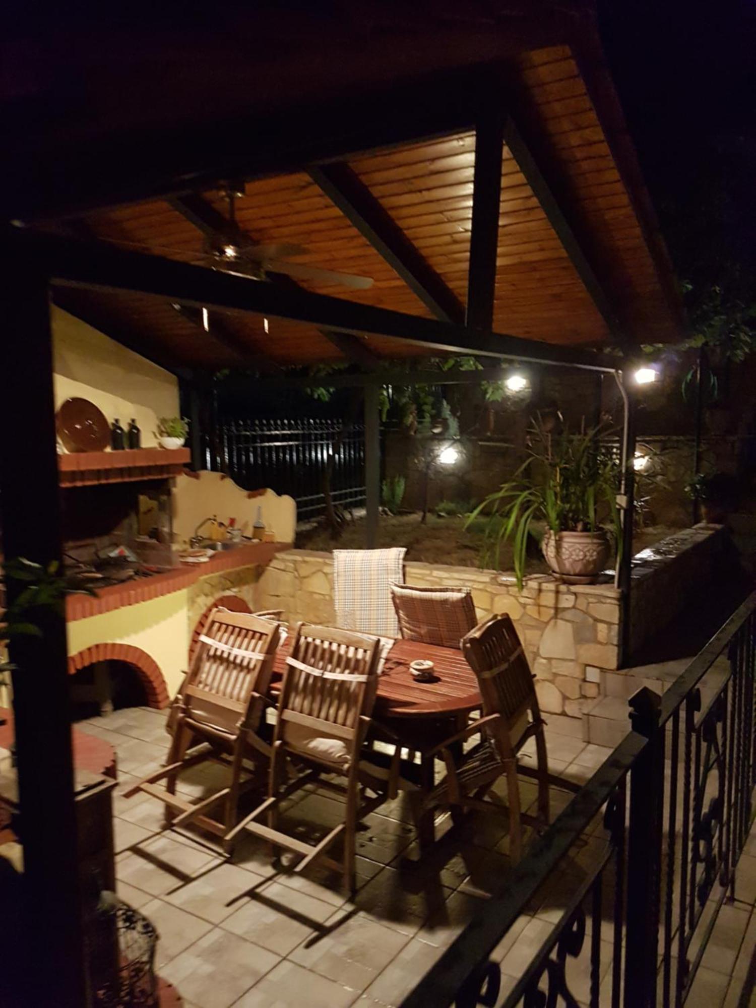Honeyhouse